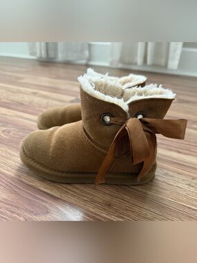 Kids BearPaw Tan Boots